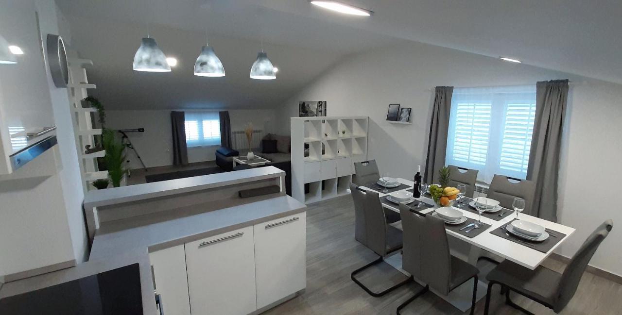 Guesthouse Villa Brestova Plomin Buitenkant foto